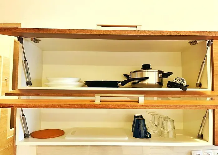 Central Studio Flat